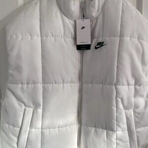 NEW NIKE Classic Puffer ThermaFit Oversized M L XXL Womens Vest White FB7679-100